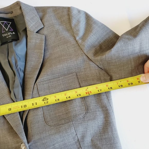 ARITZIA TALULA 100% Wool Light Grey Classic Blazer - Picture 7 of 8